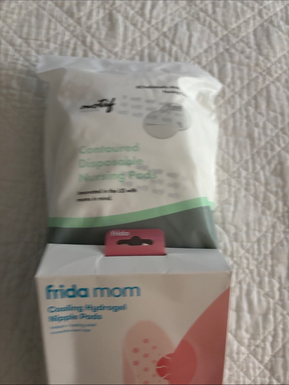 frida mom Cooling Hydrogel Nipple pad. Motif Nursing Pads -Disposable